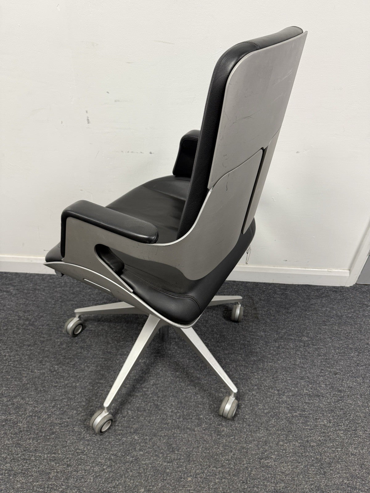 Interstuhl Silver 262S Chair