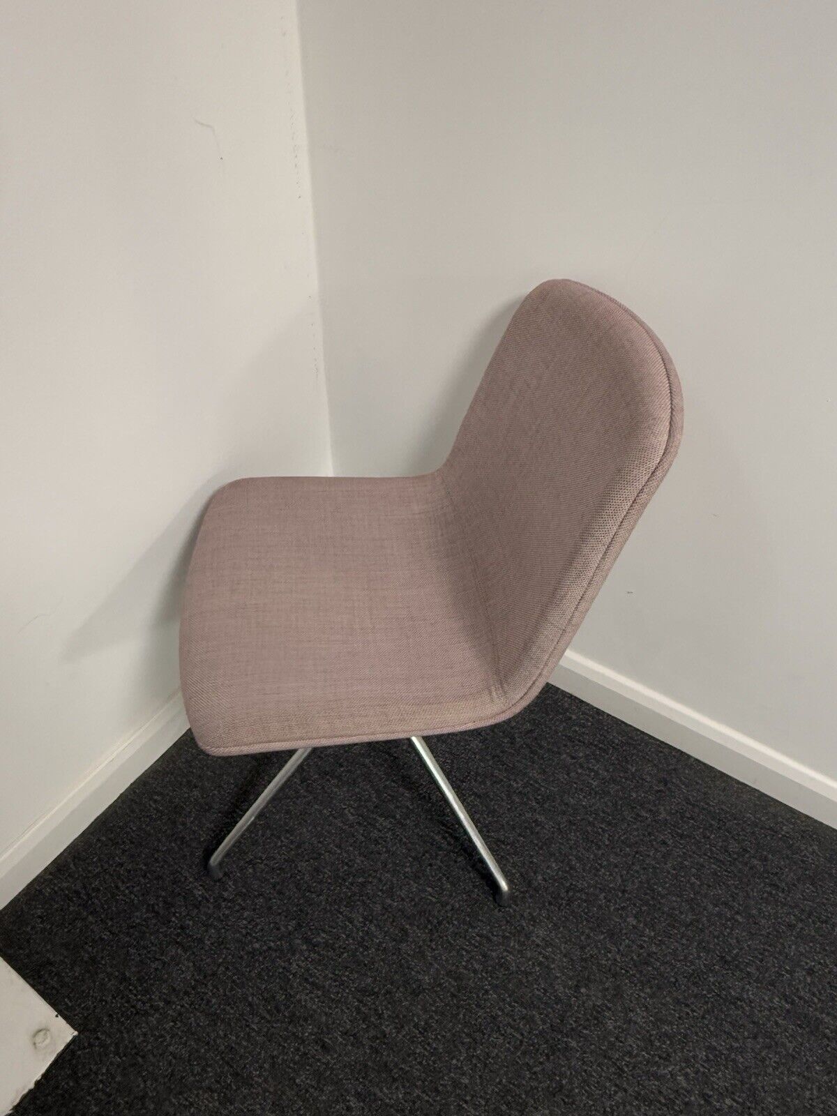 ORANGEBOX CUBB 04 Conference Chair in 8 Fabric Colours