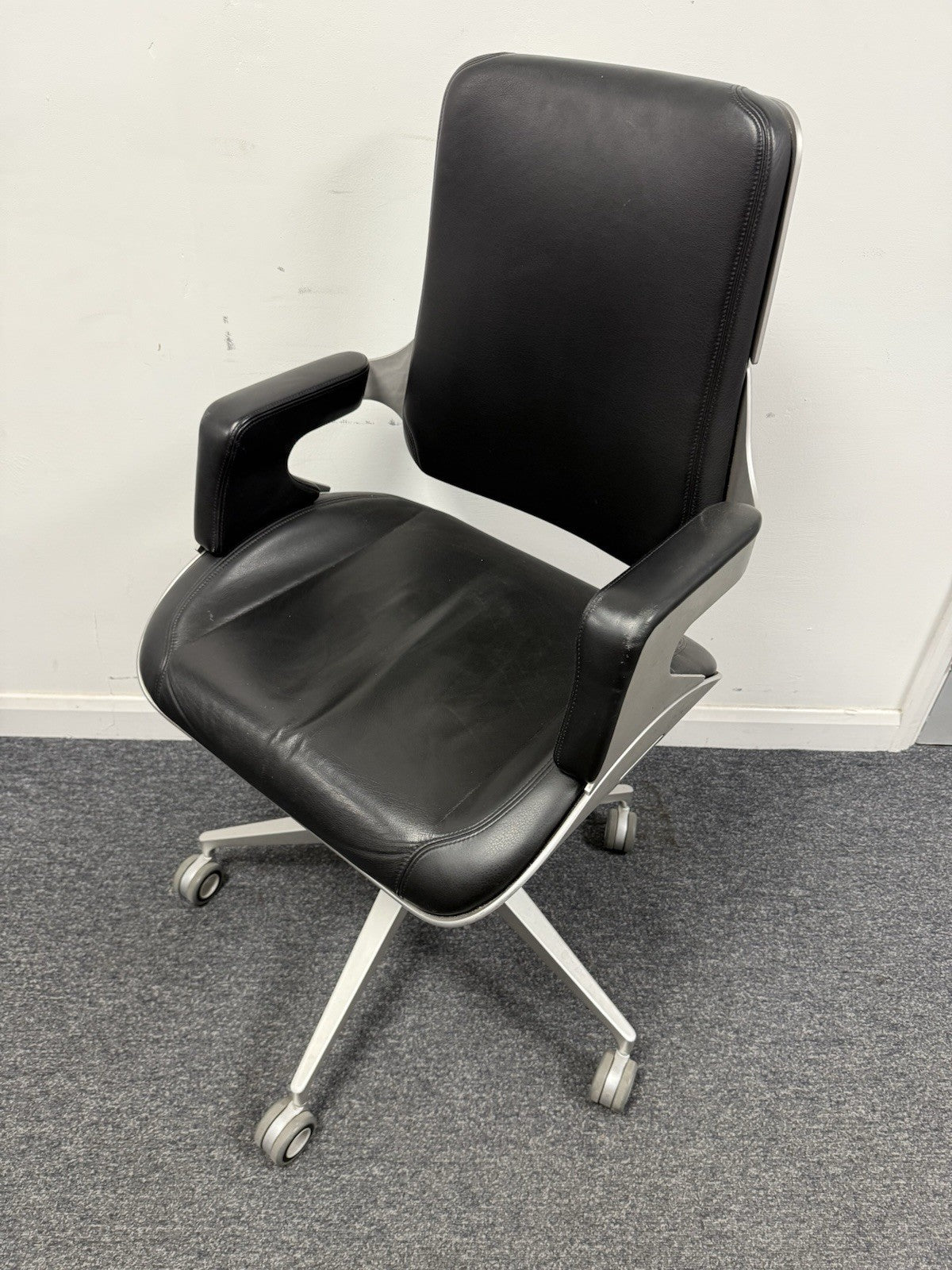 Interstuhl Silver 262S Chair