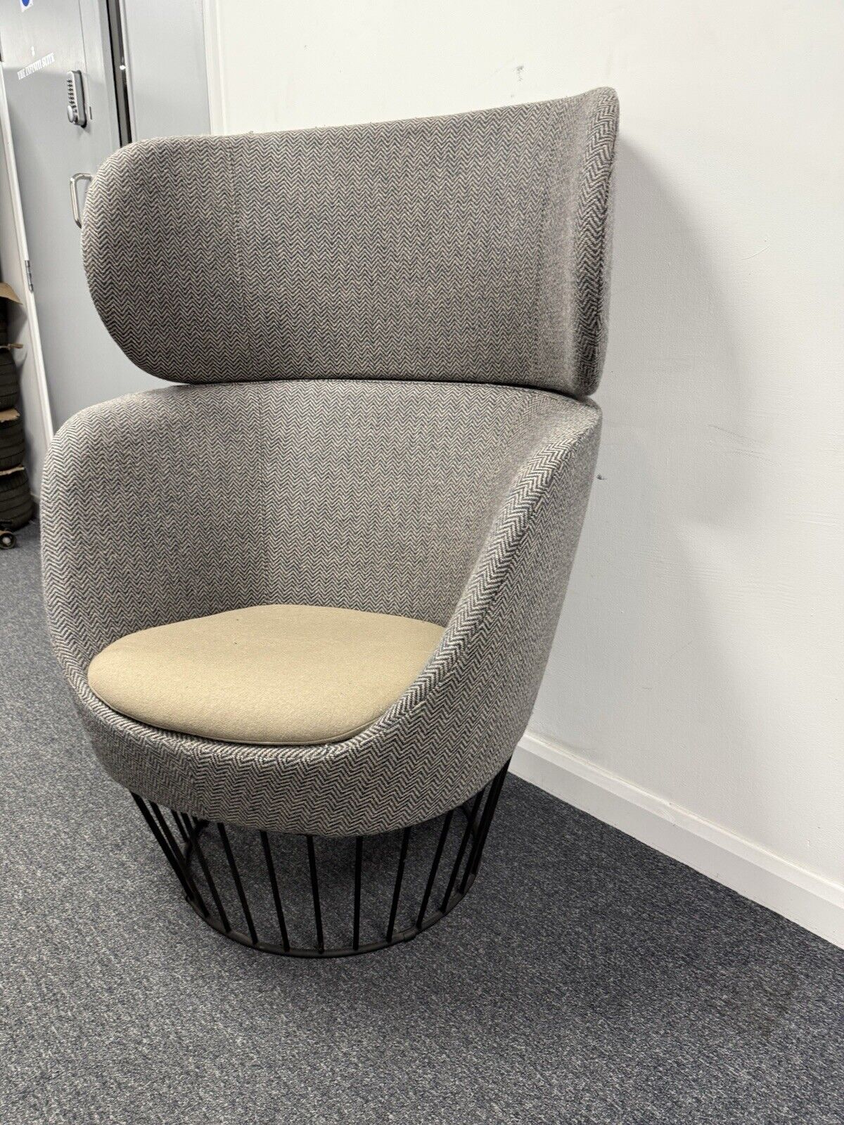 ConnectionSDX High Dixi Club High Back Cage Lounge chair