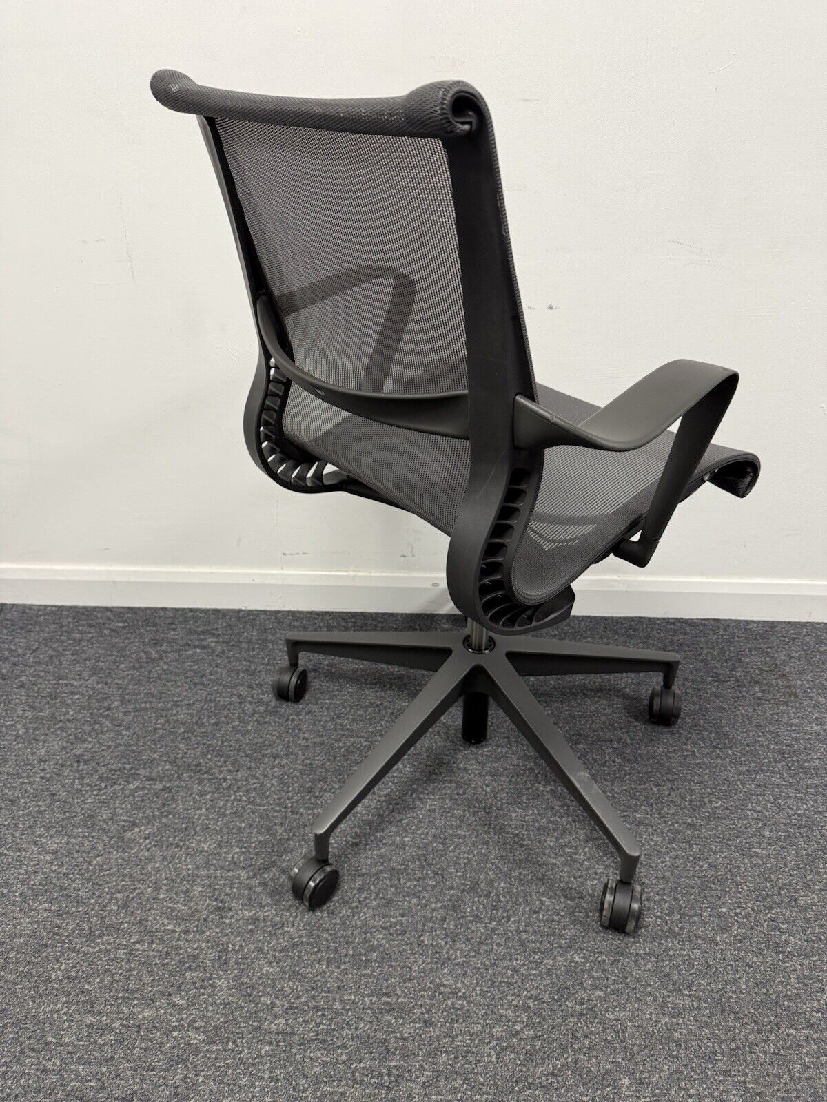 Herman Miller Setu Executive Task Chair In Black