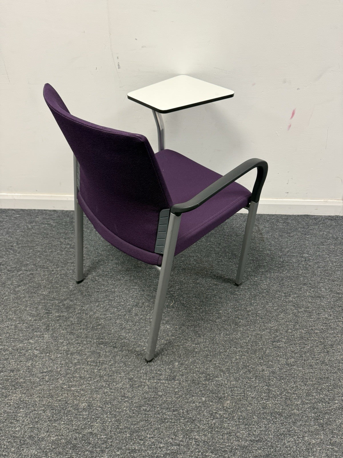 Connection Training Chair with Integrated Laptop Table – Compact & Versatile