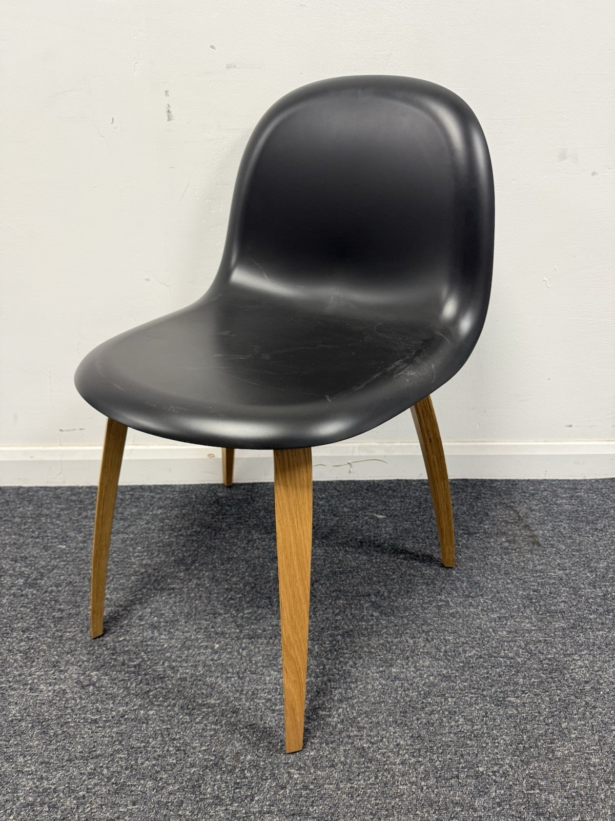 Gubi 3d Dining Chair Set of 6 Dining Chairs with Wooden Legs Cancelled Order