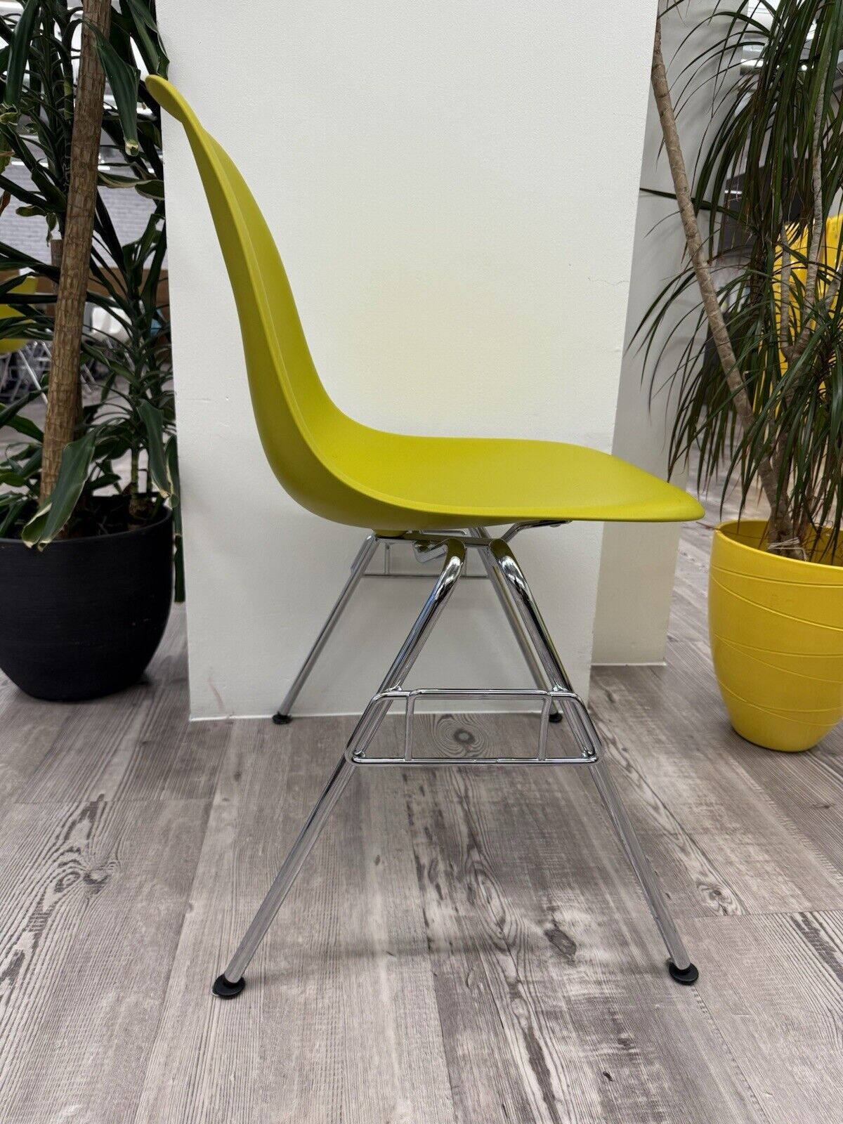 Eames Plastic Side Chair DSS in Mustard 729 Model