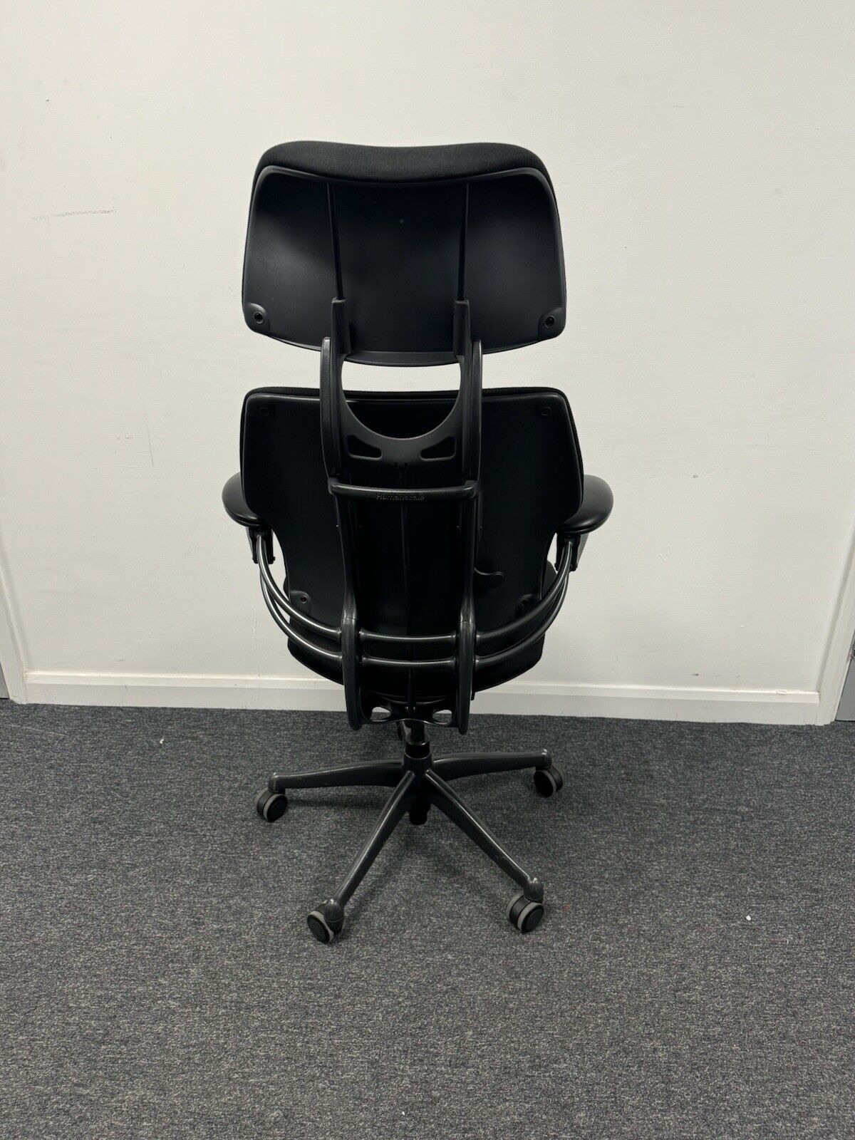 Humanscale Freedom High Back Executive Ergonomic Task Chair with headrest