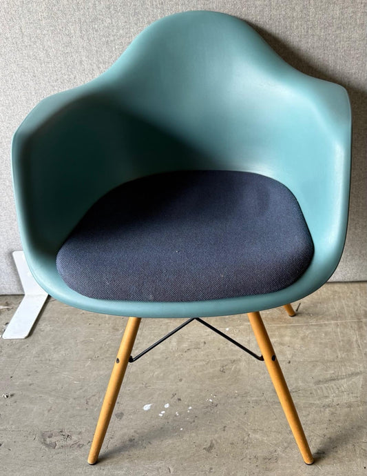 Vitra Re: Daw – A New Perspective on Contemporary Design