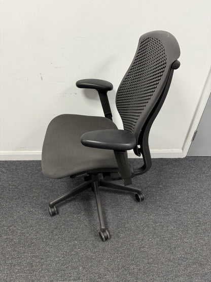 Herman Miller Celle Chair Ergonomic Design With Seat Covered.