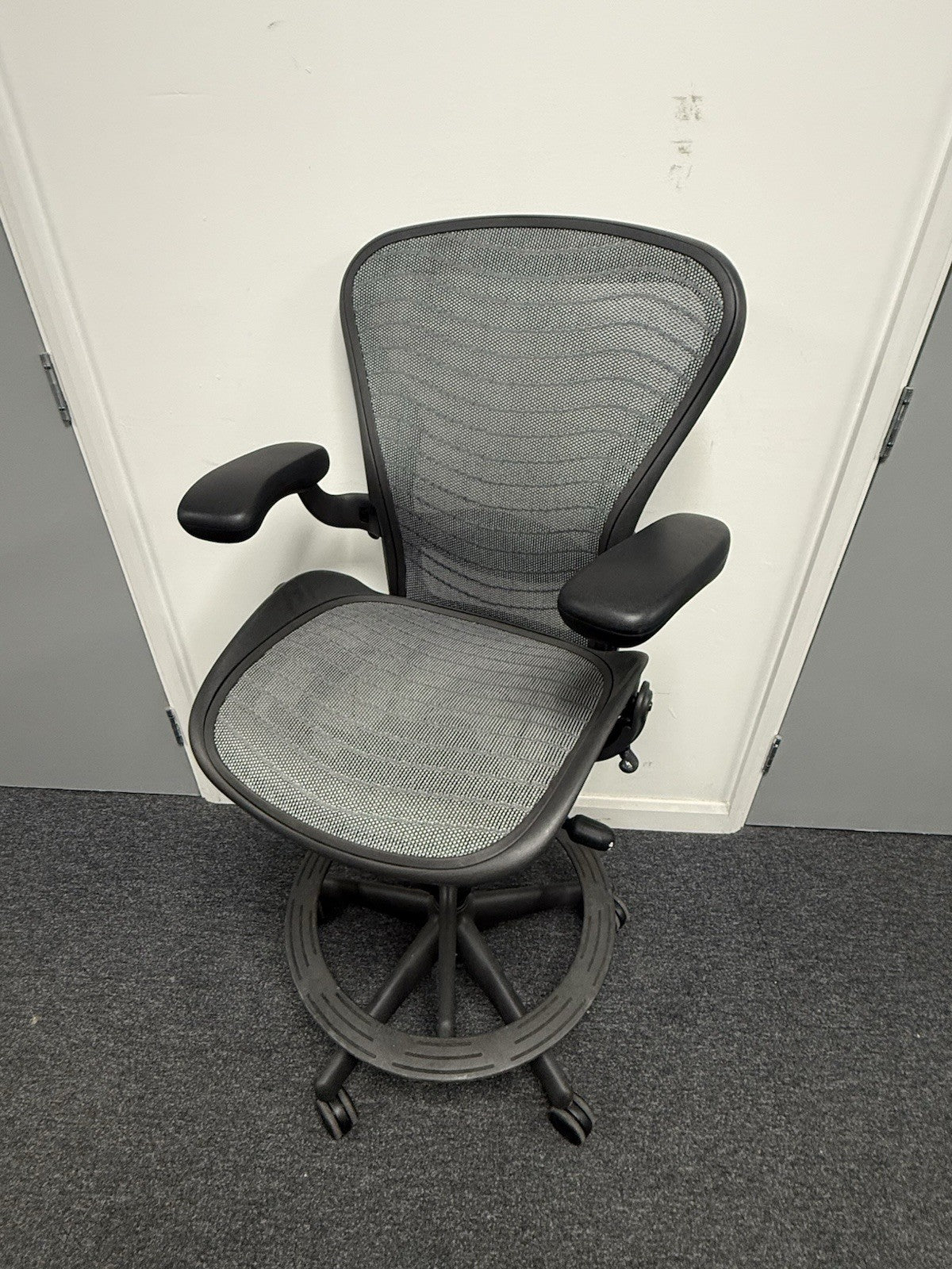 Herman Miller Aeron Work Stool – Adjustable, Ergonomic, Premium Office Chair