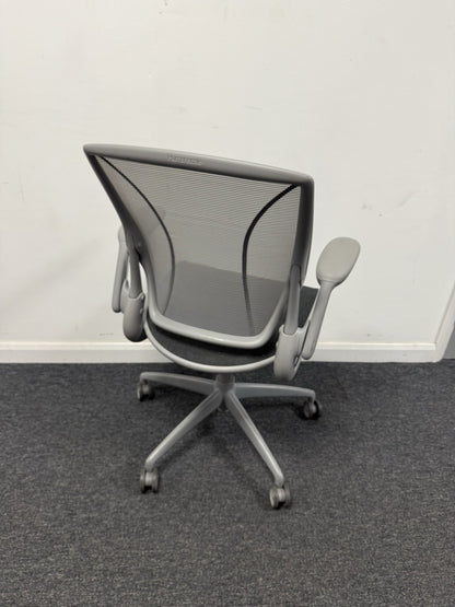 Humanscale Diffrient World Chair In Grey Mesh & Padded Seat