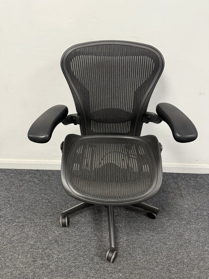 Herman Miller Aeron Size A In Graphite