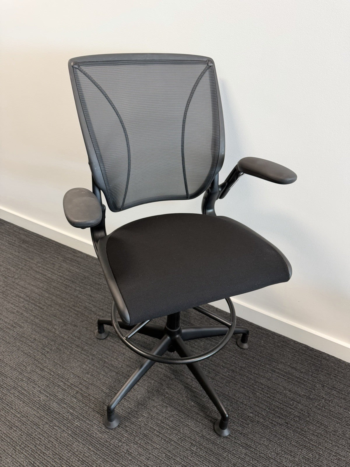Humanscale Diffrient World Draughtsman Chair Ergonomic Office Stool Mesh Black