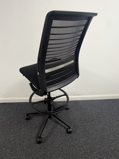 Steelcase Think V2 Draughtsman Chair Black Mesh Ergonomic Office Laboratory VGC