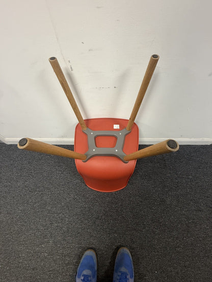 Vitra HAL RE In Brick Red 2019 Wood Dining Chair in excellent condition 