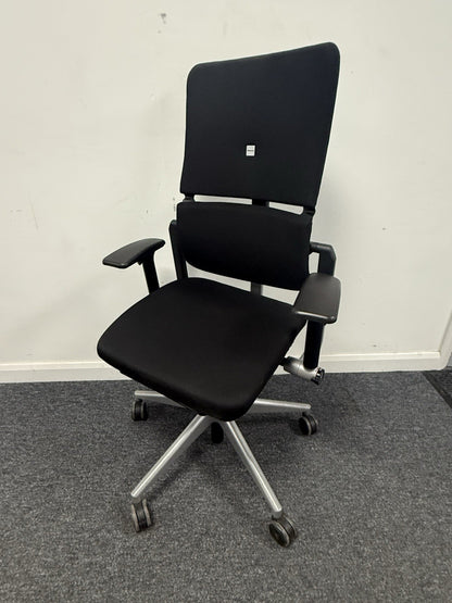 Steelcase Please V2 Executive task ChairFinished in Xtreme Havana Black