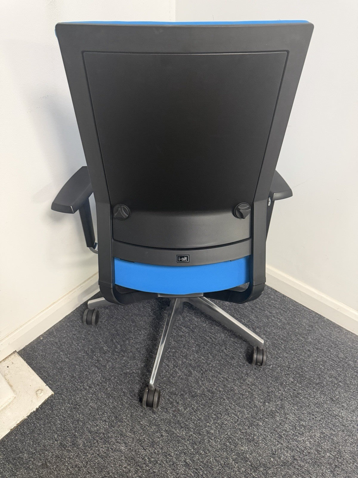 Elite I-Sit Ergonomic Office Chair Blue Fabric Adjustable Arms Task Office Chair