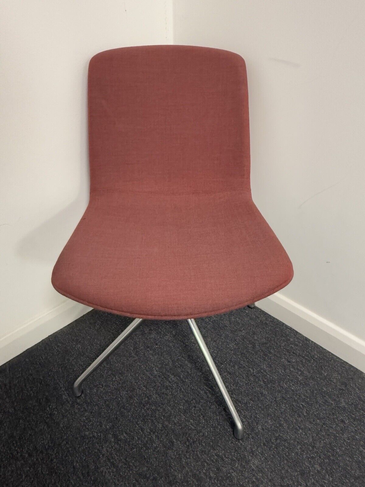 ORANGEBOX CUBB 04 Conference Chair in 8 Fabric Colours 