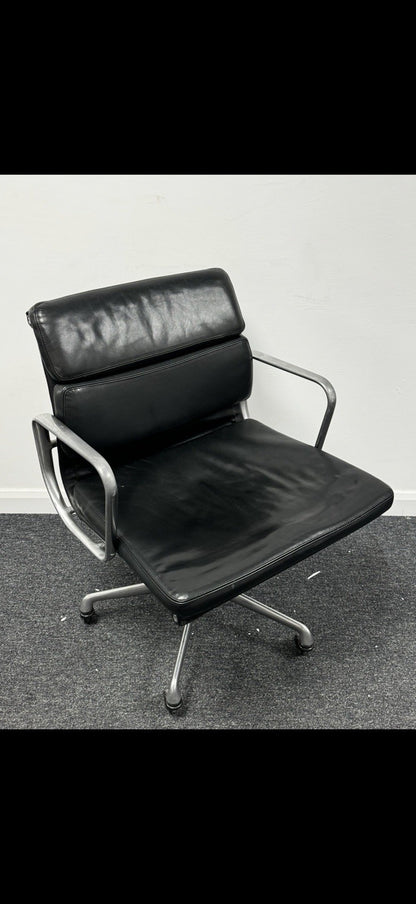 AUTHENTIC Vitra Charles Eames EA217 Soft Pad Chair BLACK LEATHER ICONIC
