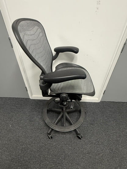 Herman Miller Aeron Draughtsman Chair – Size B – Graphite – 2014