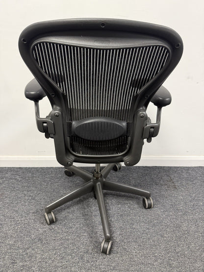 Herman Miller Aeron Size A In Graphite
