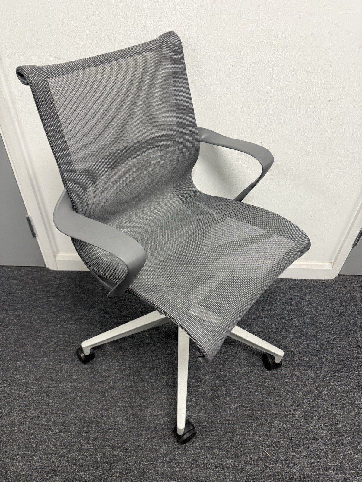 Herman Miller Setu Office Chair – Grey Mesh Ergonomic Design Excellent Condition