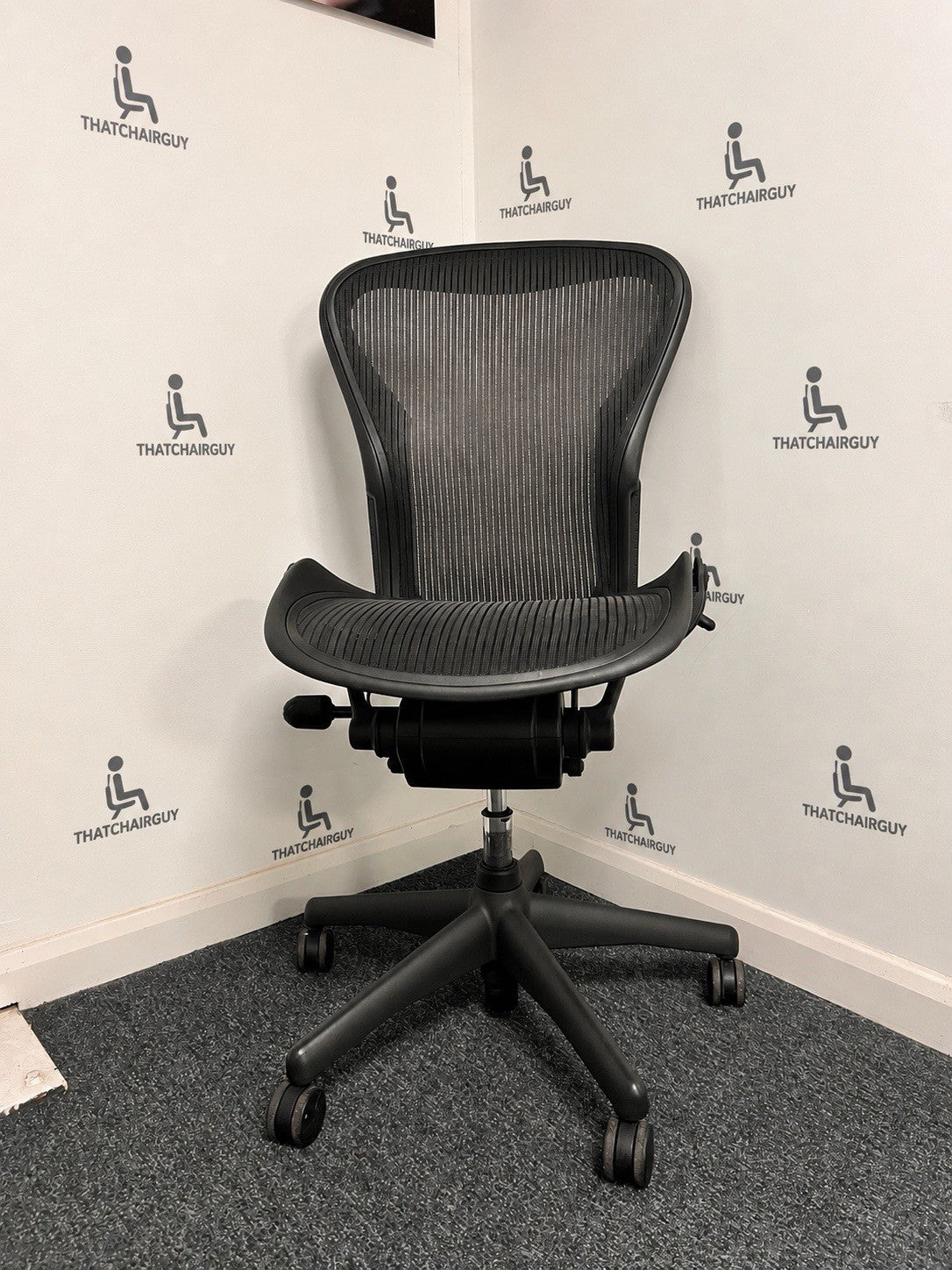 Herman Miller Aeron Classic Size B – Rear Tilt Model – Armless