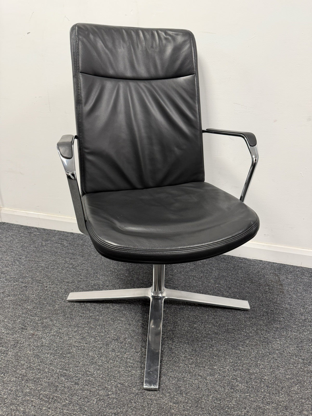 Orangebox Calder Meeting Chair Modern Office Conference Excellent Condition