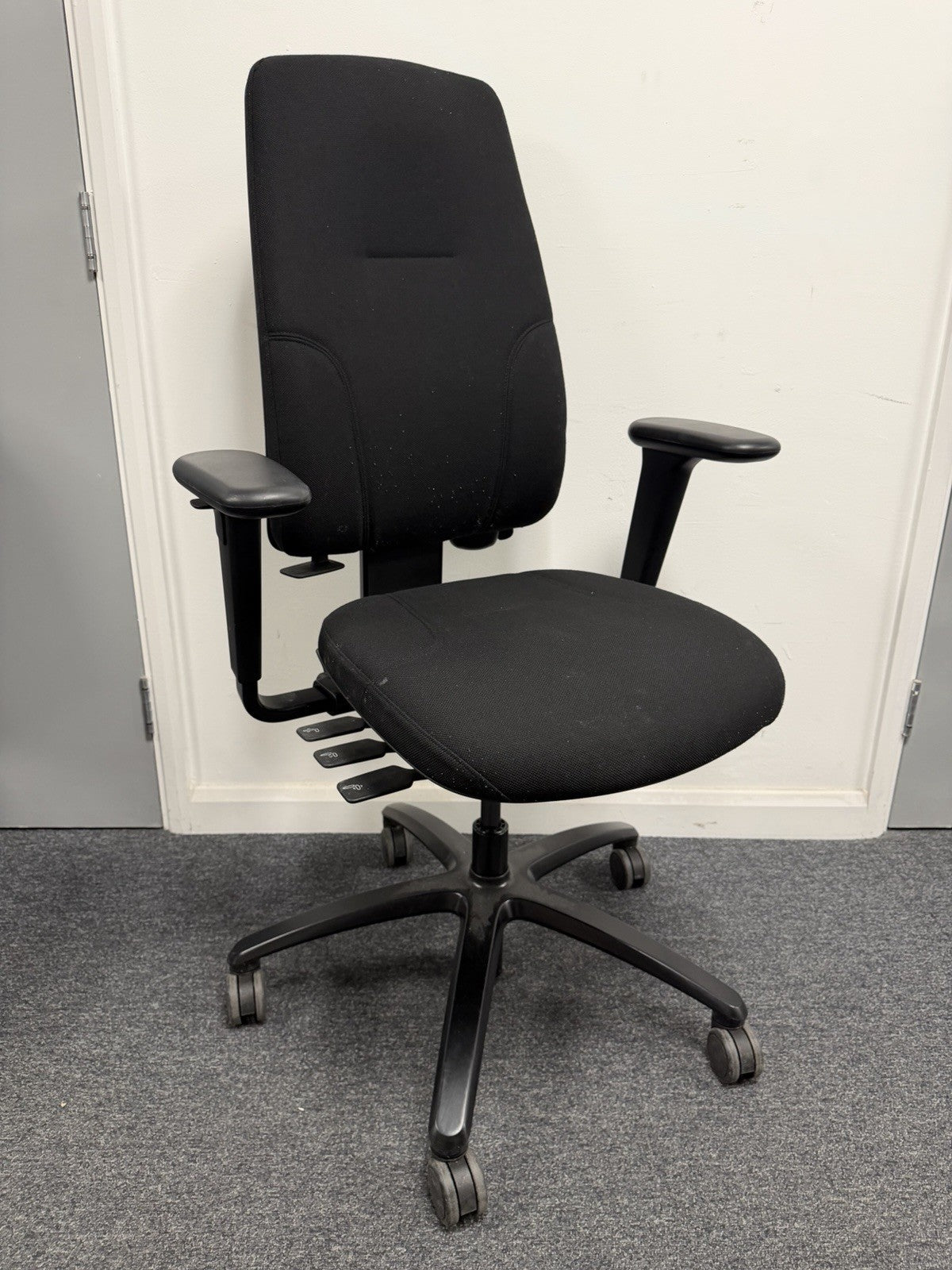 RH Logic 220 High Back Ergonomic Office Chair Fully Adjustable – Premium Quality