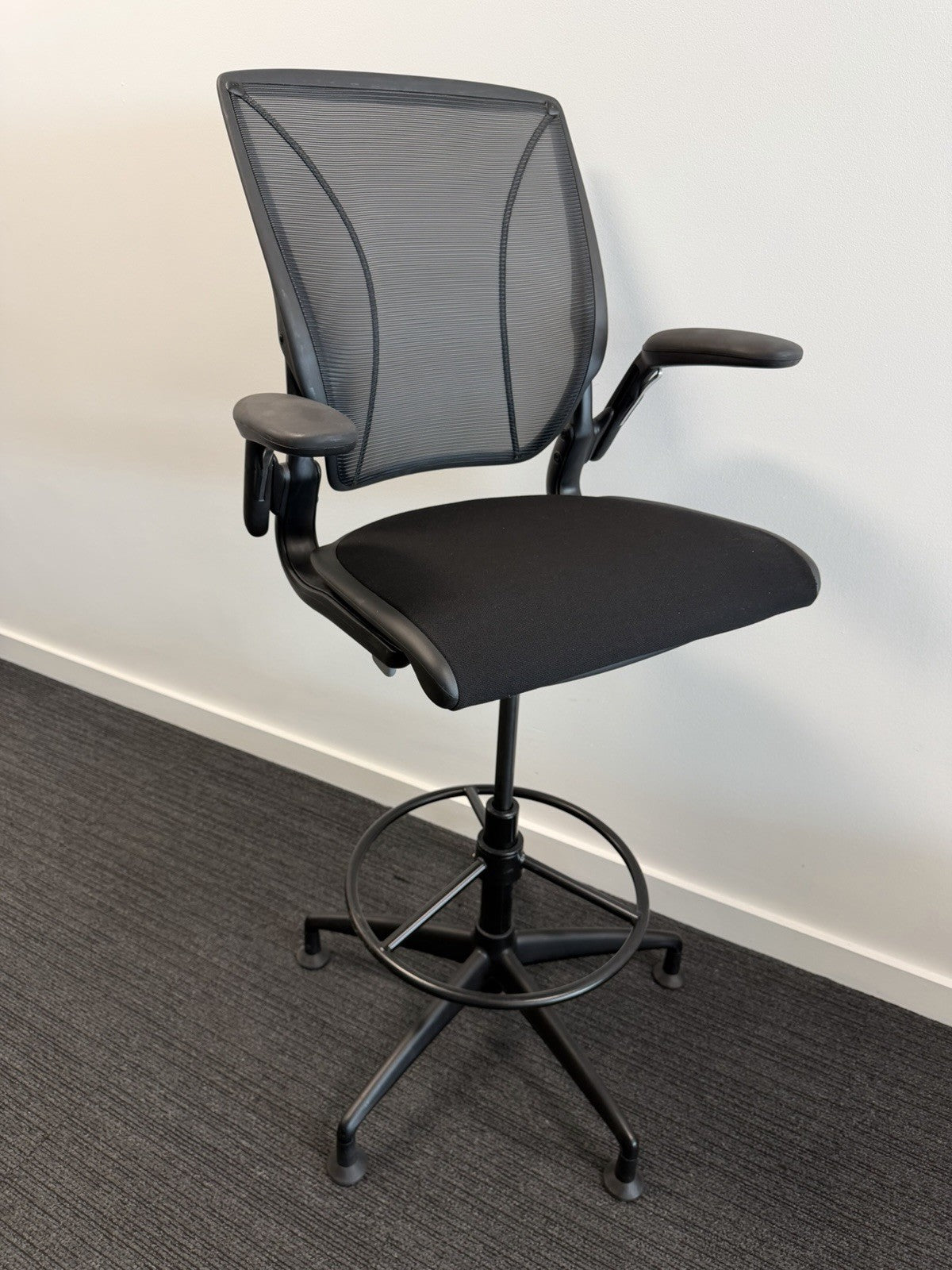 Humanscale Diffrient World Draughtsman Chair Ergonomic Office Stool Mesh Black