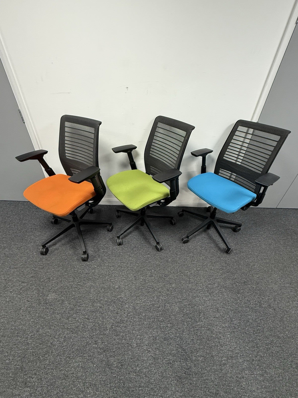 Steelcase Think V2 With Height Adjustable Arms 