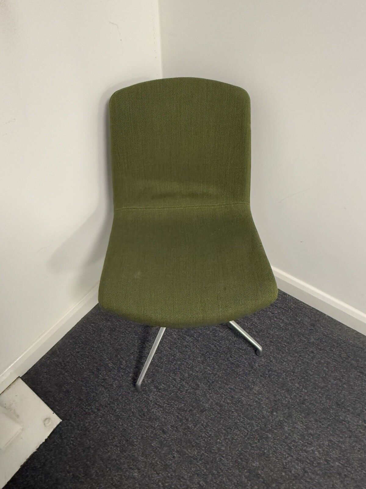 ORANGEBOX CUBB 04 Conference Chair in 8 Fabric Colours 