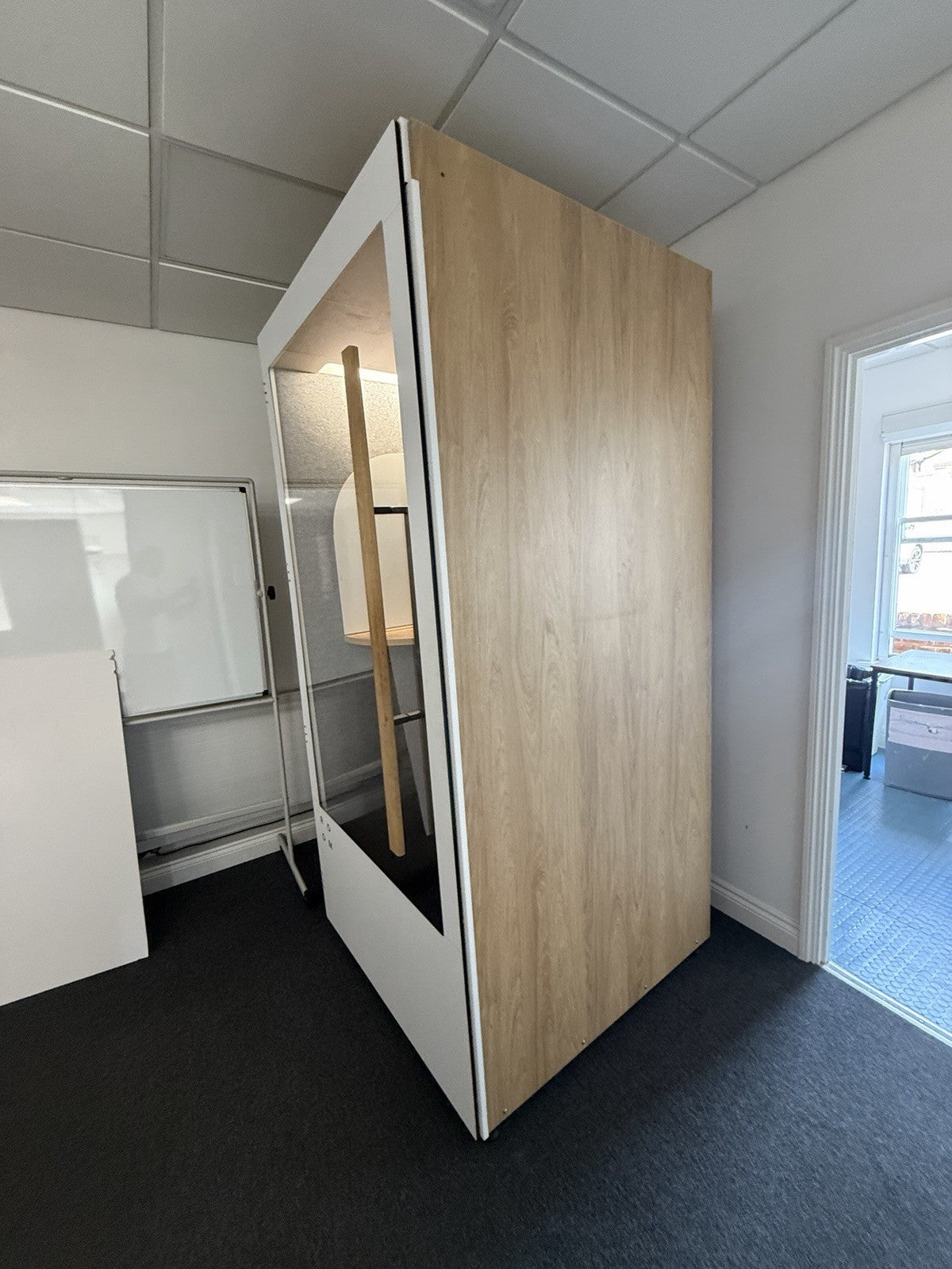 ROOM Acoustic Office Phone Booth Meeting Pod Privacy Booth Call Pod Oak White