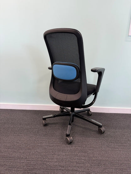 HÅG H05 8500 Ergonomic Office Chair Black Mesh Back Adjustable Task Chair