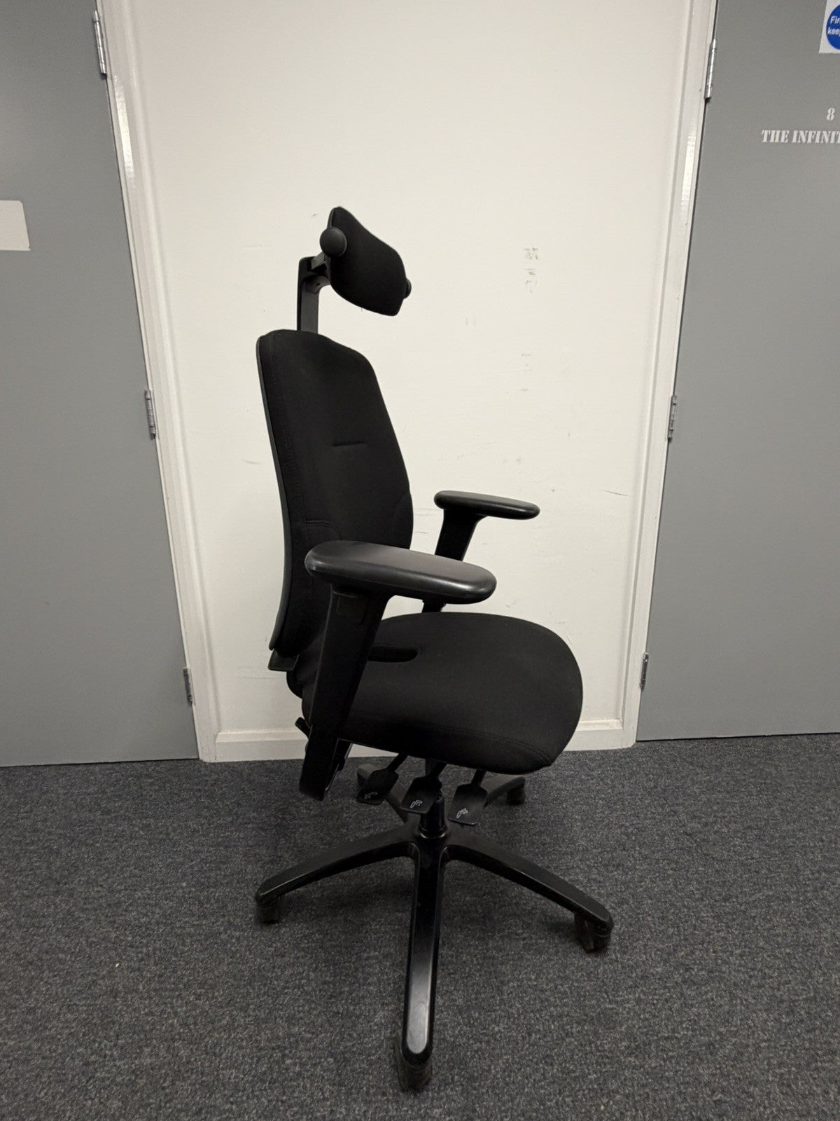 RH Logic 200 Ergonomic Office Chair with Coccyx – Premium Comfort | RRP £1000+
