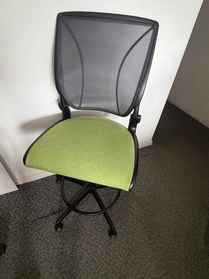 Humanscale Diffrient World Drafting Chair Mesh Back Green Seat Adjustable