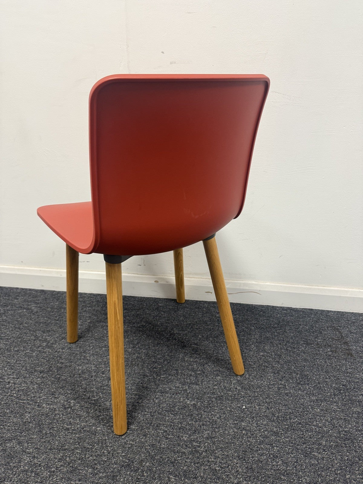 Vitra HAL RE In Brick Red 2019 Wood Dining Chair in excellent condition 