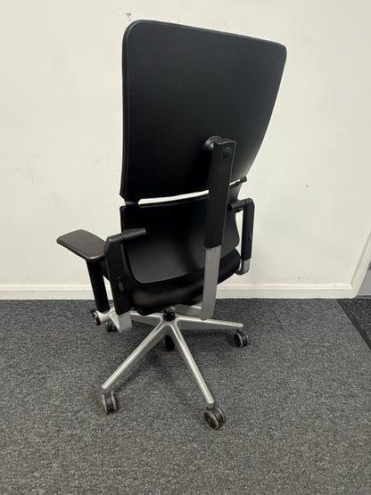 Steelcase Please V2 Executive task ChairFinished in Xtreme Havana Black