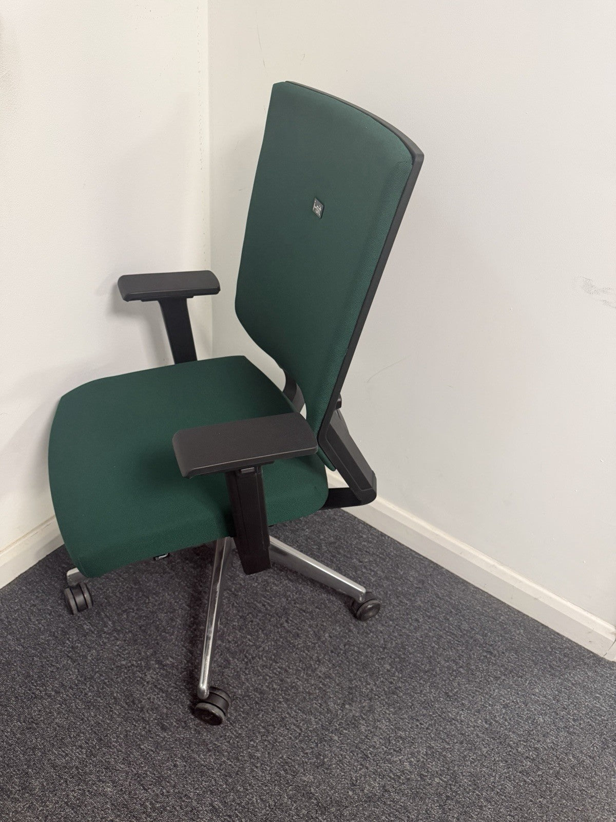 Elite i-Sit Green Ergonomic Office Task Chair | Adjustable Arms | Swivel