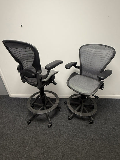 Herman Miller Aeron Draughtsman Chair – Size B – Graphite – 2014