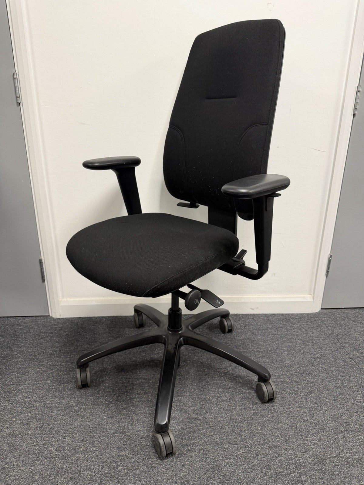 RH Logic 220 High Back Ergonomic Office Chair Fully Adjustable – Premium Quality