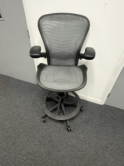Herman Miller Aeron Draughtsman Chair – Size B – Graphite – 2014