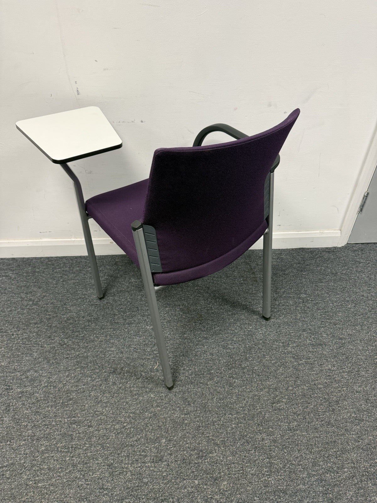 Connection Training Chair with Integrated Laptop Table – Compact & Versatile