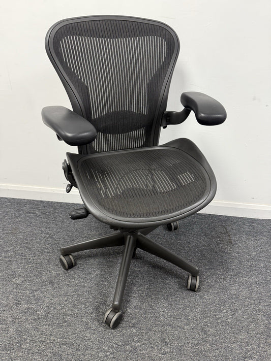 Herman Miller Aeron Size A In Graphite