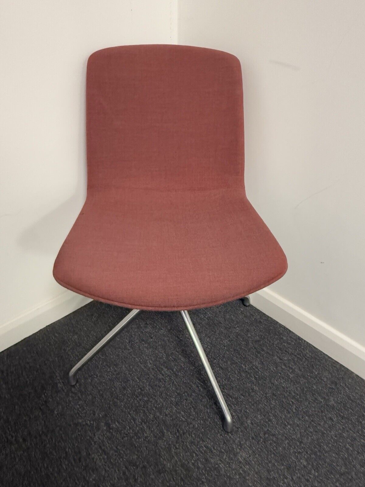 ORANGEBOX CUBB 04 Conference Chair in 8 Fabric Colours 