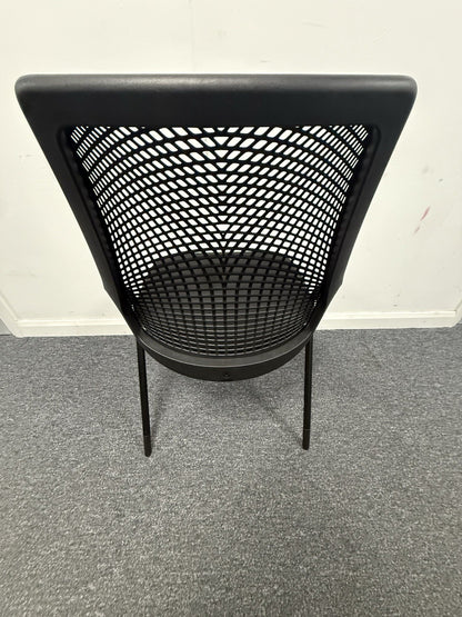 🔥 Herman Miller SAYL Triflex 4-Leg Stacking Chair – Designer Office Seating 🔥