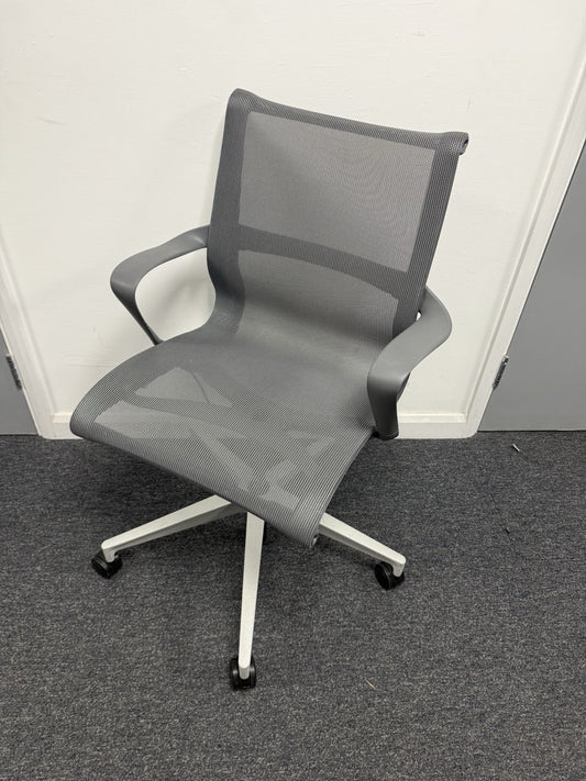 Herman Miller Setu Office Chair – Grey Mesh Ergonomic Design Excellent Condition