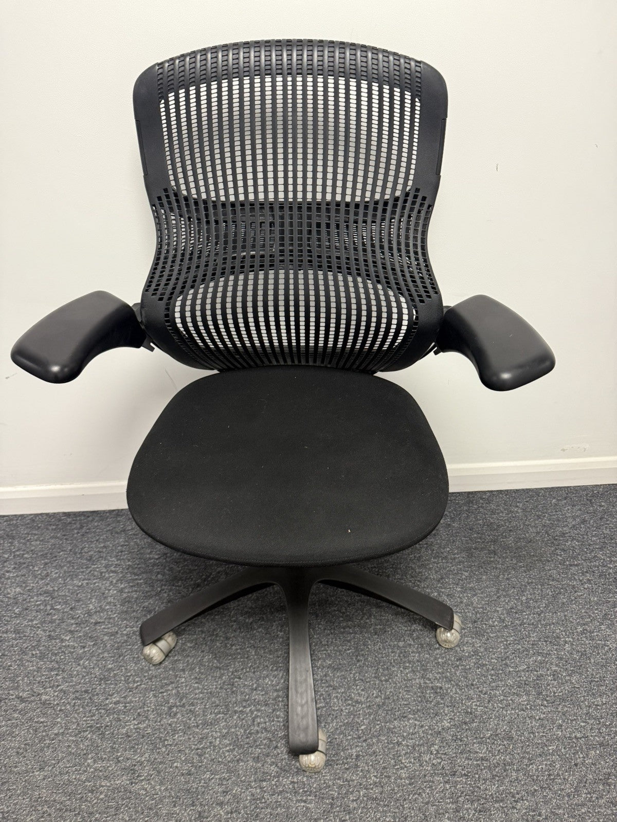 Knoll Generation Executive Ergonomic Task Chair – Black – Premium Office Seating