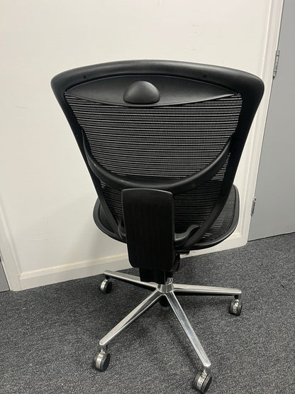 Ergohuman Ergonomic Office Chair – Mesh Seat & Back – No Arms – Black