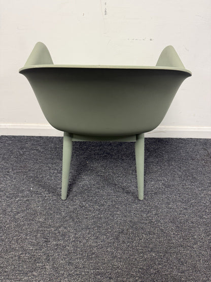 Muuto Visu Lounge Chair – Green – Scandinavian Design Muted Green Tone