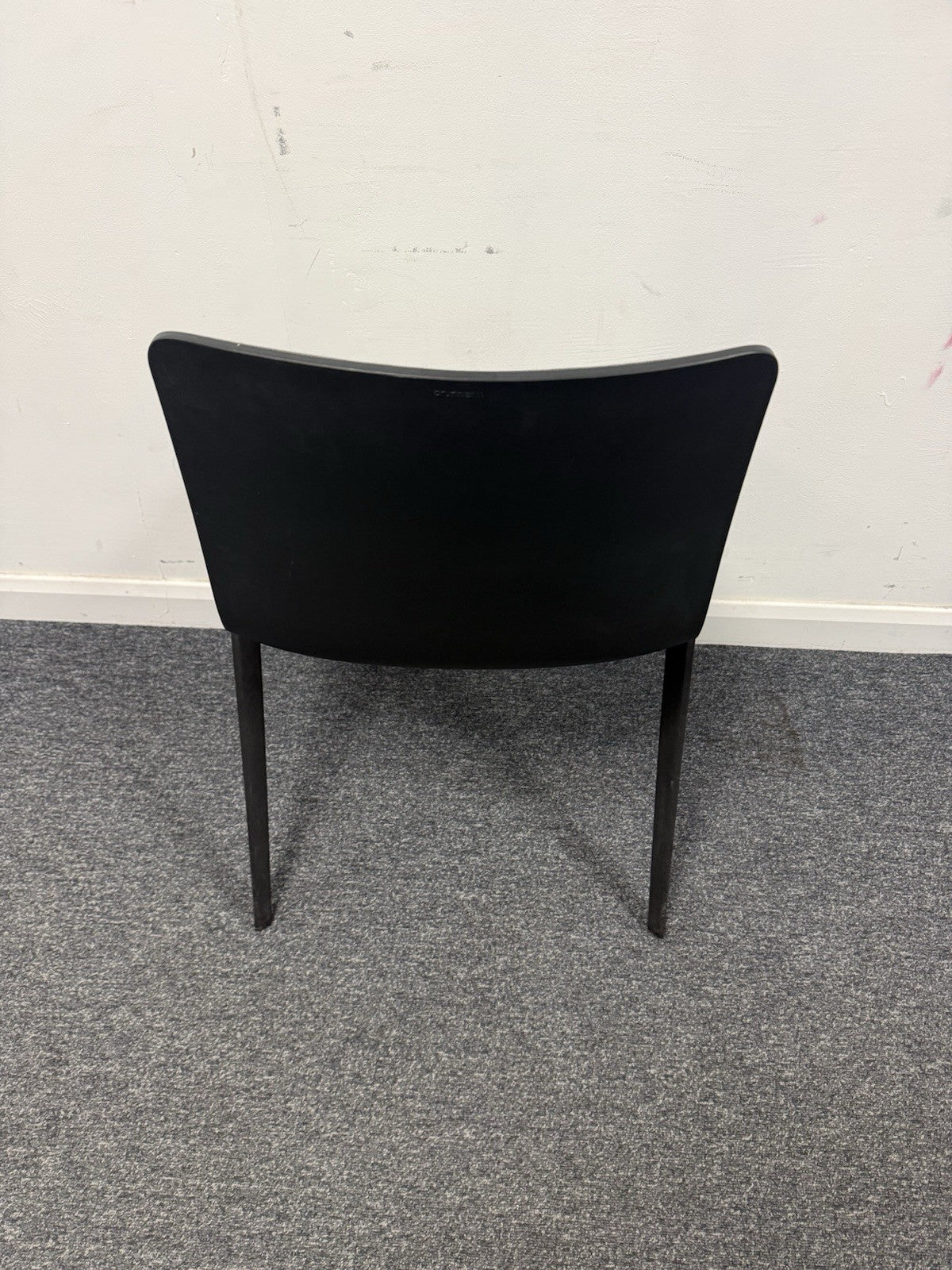 🪑 Brunner A-Chair – Modern Designer Chair – Grey Upholstered – Black Frame