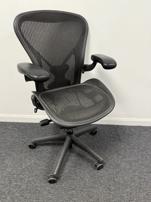Herman Miller Aeron Size B PostureFit Full Spec